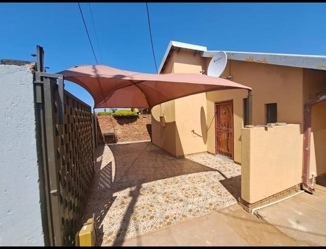2 BEDROOM HOUSE FOR SALE IN SOSHANGUVE WW